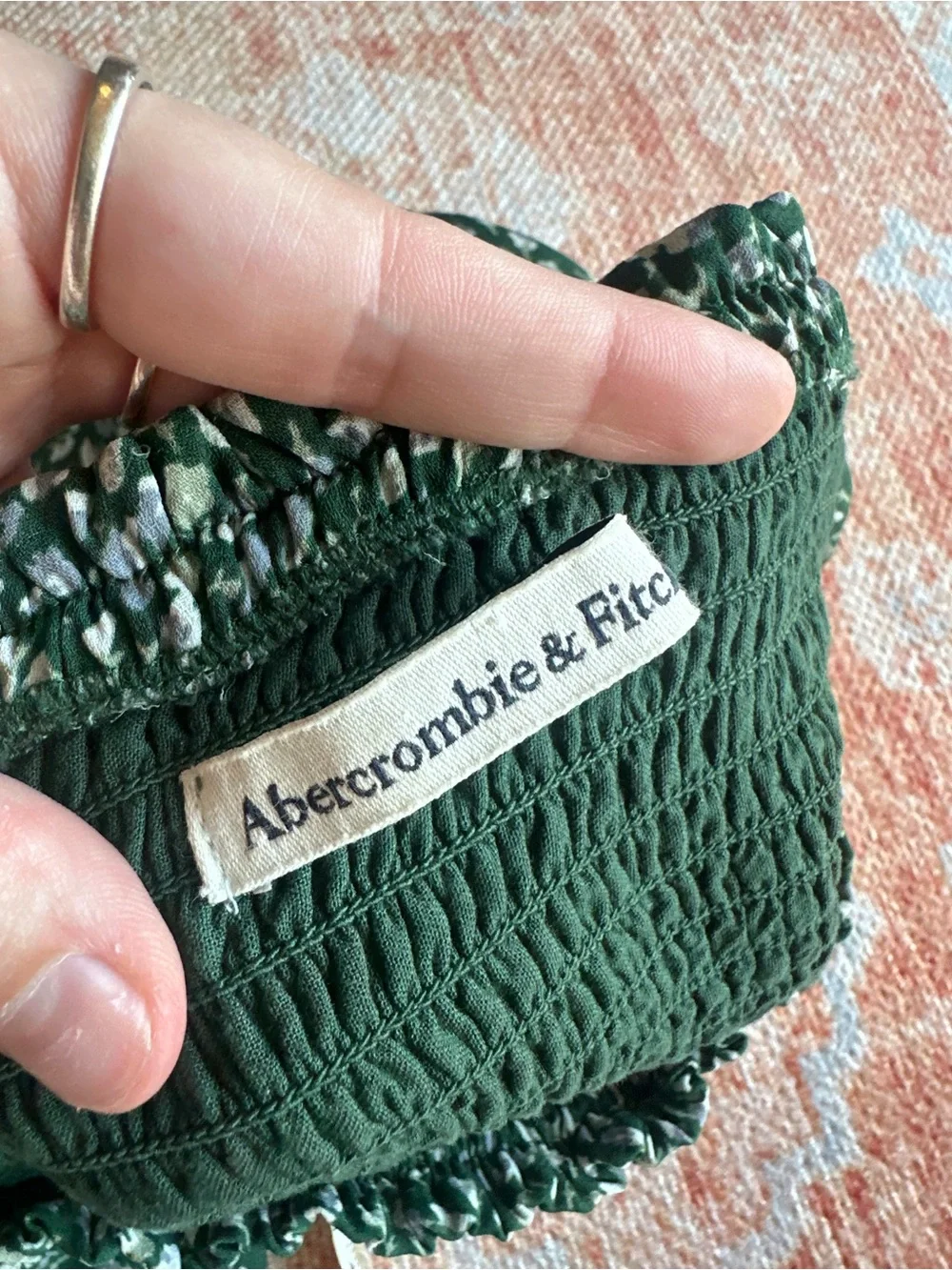 Abercrombie and fitch puff sleeve green floral peasant blouse size large